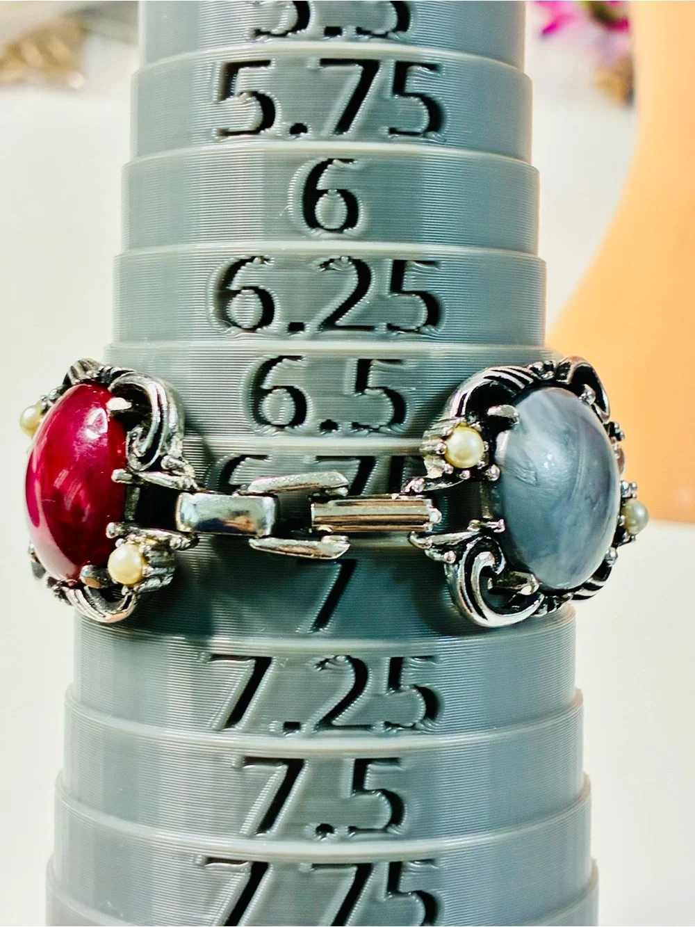 VTG Multicolor Cabochon Bracelet with Silver-Tone Filigree And Pearls